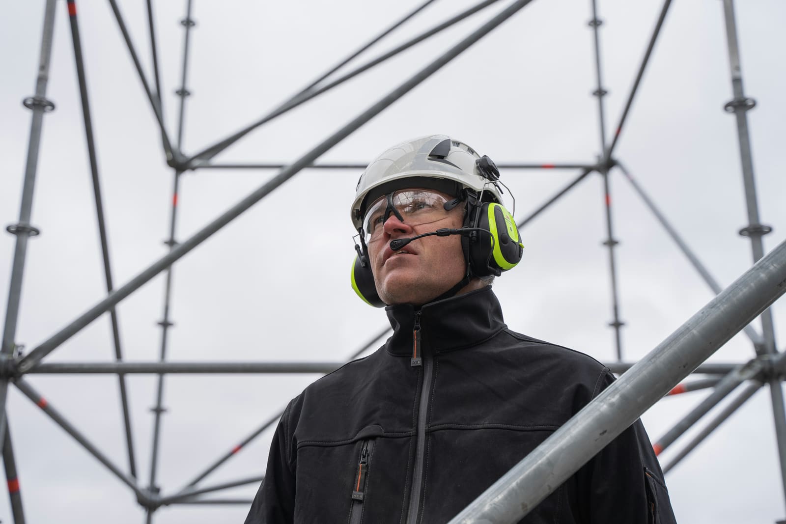 Professionnel du bâtiment prêt à se lancer à son compte